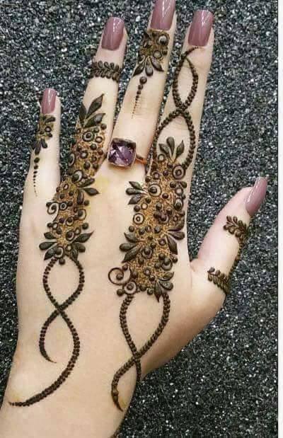 Beautiful Henna Designs For Pakistani Girls & Women 2017