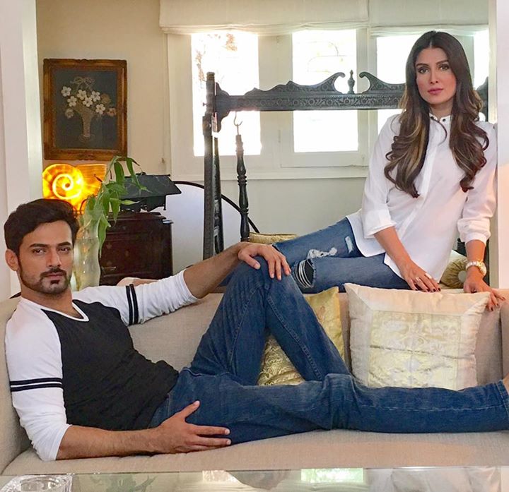 Zahid Ahmed & Ayeza Khan on the Sets of Their upcoming Drama 'Tau Dil ...